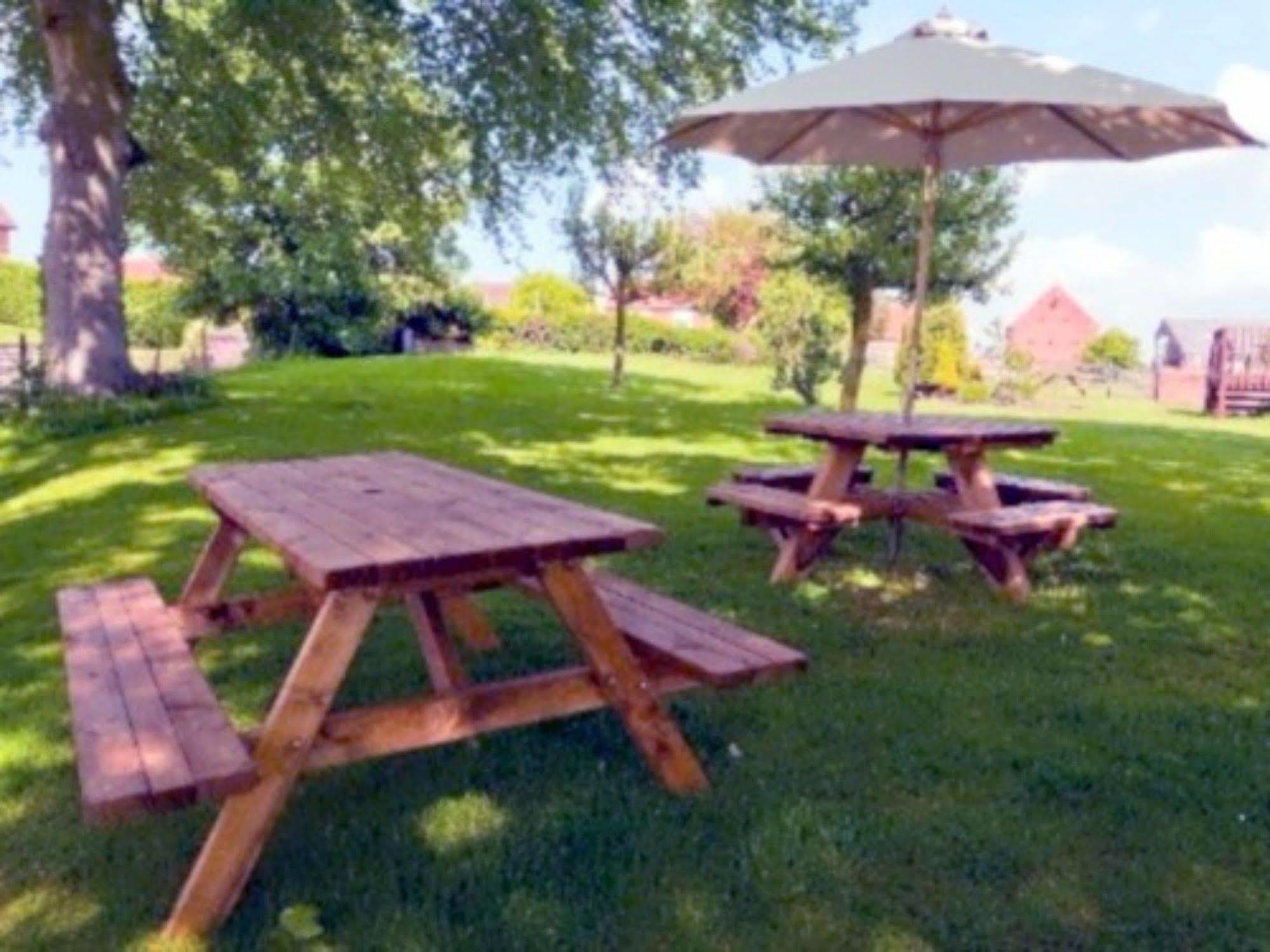 The Dovecote Inn Laxton Exterior photo